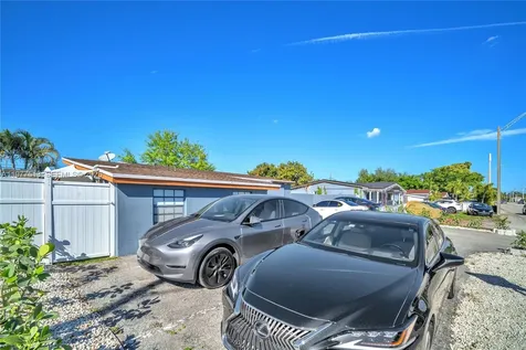 7151 Taft Street Hollywood FL 33024