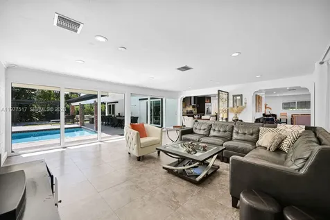 7700 SW 139th Terrace Palmetto Bay FL 33158