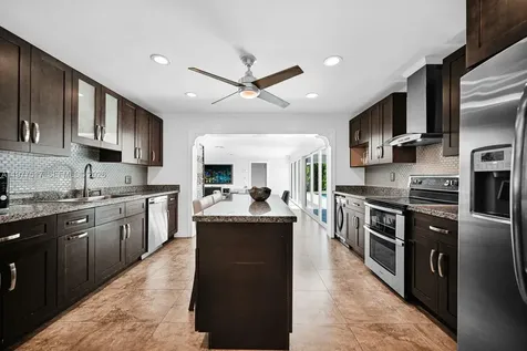 7700 SW 139th Terrace Palmetto Bay FL 33158