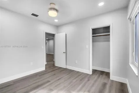 648 South Drive Miami Springs FL 33166