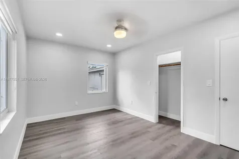 648 South Drive Miami Springs FL 33166