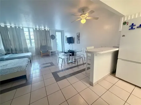 100 Lincoln Road Miami Beach FL 33139