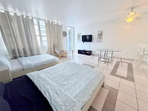 100 Lincoln Road Miami Beach FL 33139