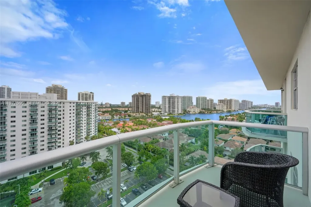 19370 Collins Avenue Sunny Isles Beach FL 33160