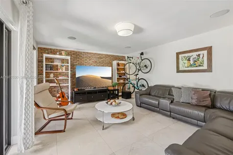 441 SW 27th Road Miami FL 33129
