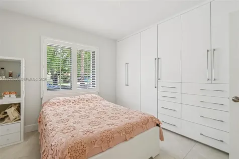 441 SW 27th Road Miami FL 33129
