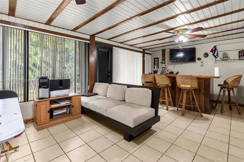 9011 SW 18th Terrace Miami FL 33165