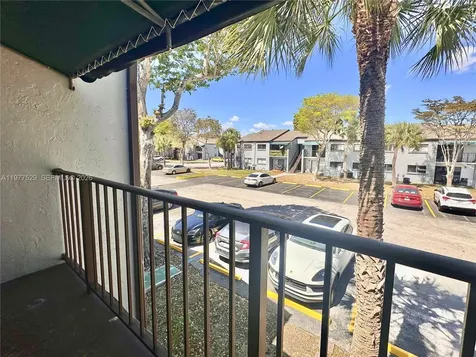 7423 SW 152nd Avenue Miami FL 33193