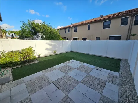 3370 W 90th Street Hialeah FL 33018