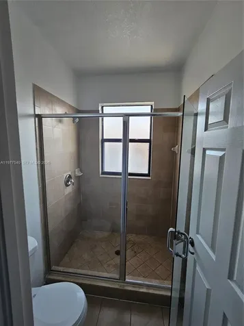 3370 W 90th Street Hialeah FL 33018