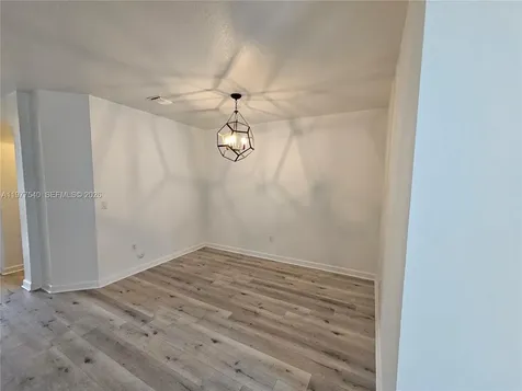 3370 W 90th Street Hialeah FL 33018
