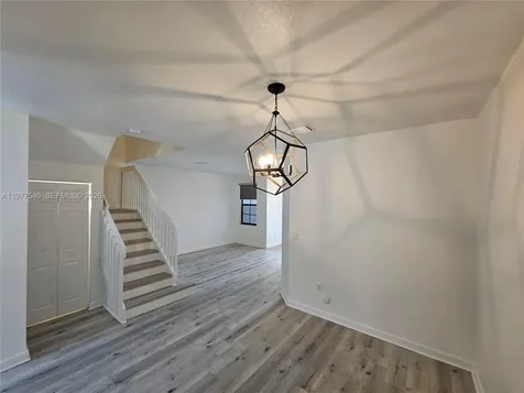 3370 W 90th Street Hialeah FL 33018