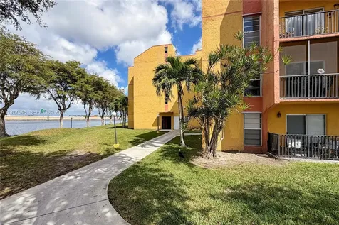 4803 NW 7th Street Miami FL 33126