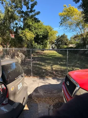 61 NW 17th Place Miami FL 33125