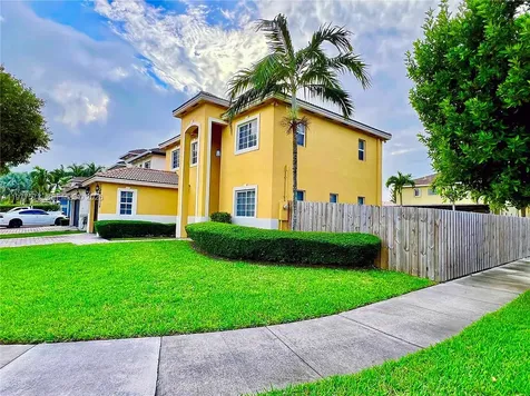 20830 SW 90th Place Cutler Bay FL 33189