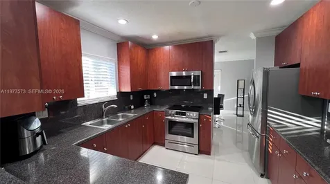 20830 SW 90th Place Cutler Bay FL 33189