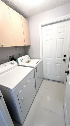 20830 SW 90th Place Cutler Bay FL 33189