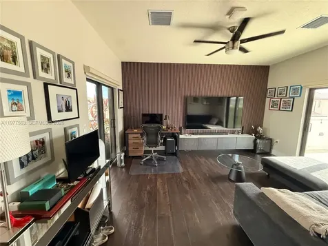 4900 NW 83rd Path Doral FL 33166