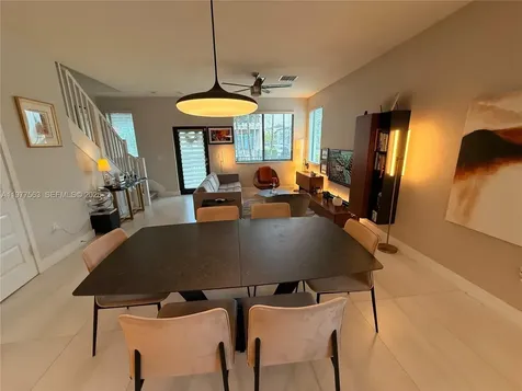 4900 NW 83rd Path Doral FL 33166