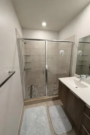 4900 NW 83rd Path Doral FL 33166