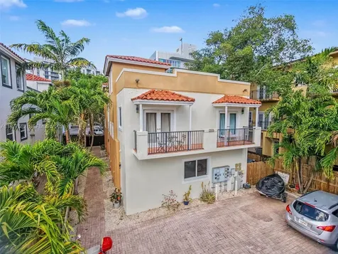 2945 Coconut Avenue Miami FL 33133
