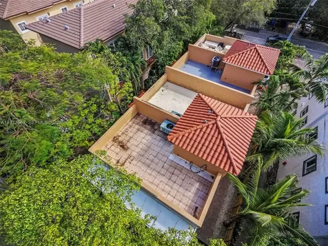 2945 Coconut Avenue Miami FL 33133