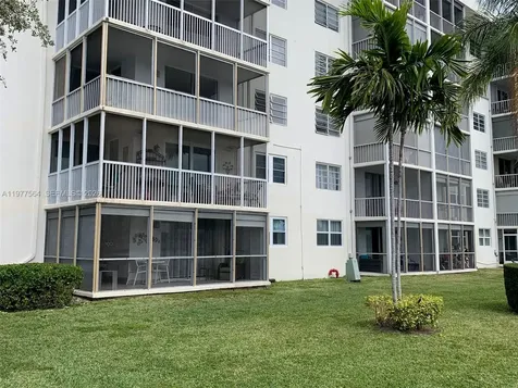 3010 Marcos Drive Aventura FL 33160