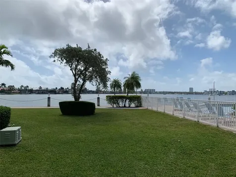 3010 Marcos Drive Aventura FL 33160