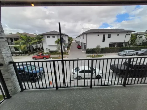 4558 NW 83rd Avenue Doral FL 33166