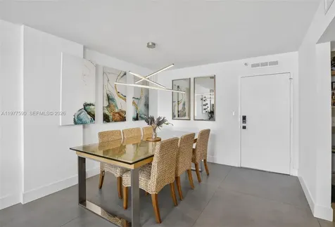 2780 NE 183rd Street Aventura FL 33160