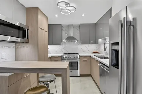 2780 NE 183rd Street Aventura FL 33160