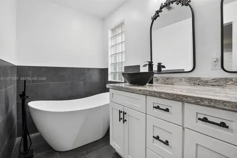 10614 SW 17th Place Davie FL 33324