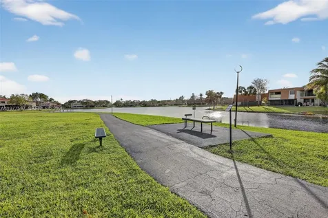 10614 SW 17th Place Davie FL 33324