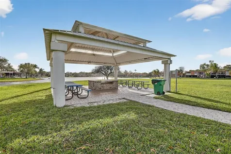 10614 SW 17th Place Davie FL 33324