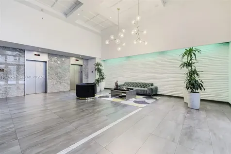 10 Aragon Avenue Coral Gables FL 33134