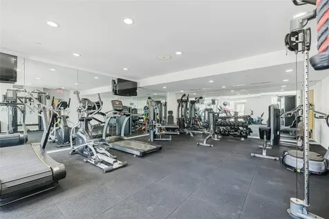 10 Aragon Avenue Coral Gables FL 33134