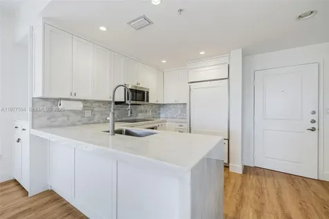 10 Aragon Avenue Coral Gables FL 33134