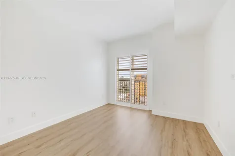 10 Aragon Avenue Coral Gables FL 33134