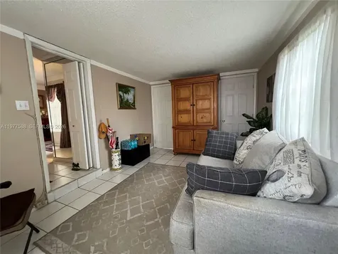 18160 NW 82nd Avenue Hialeah FL 33015