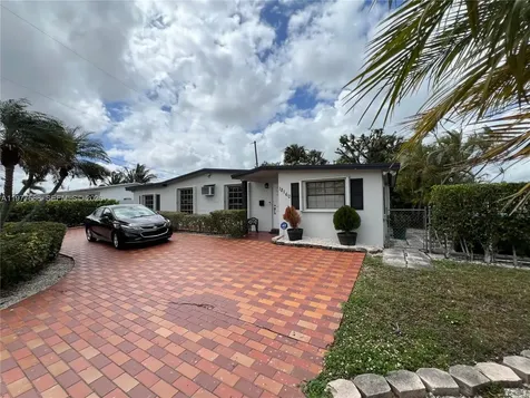 18160 NW 82nd Avenue Hialeah FL 33015