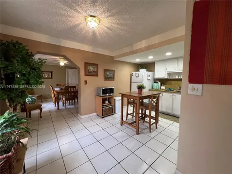 18160 NW 82nd Avenue Hialeah FL 33015