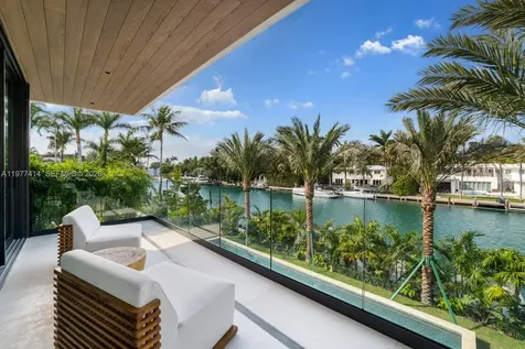 1745 W 24th Street Miami Beach FL 33140