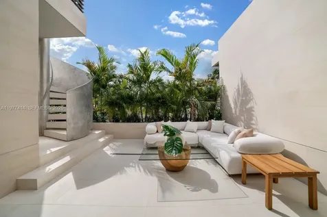 1745 W 24th Street Miami Beach FL 33140