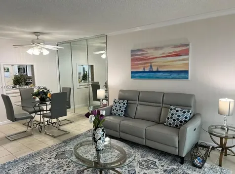 1501 S Ocean Boulevard Lauderdale By The Sea FL 33062