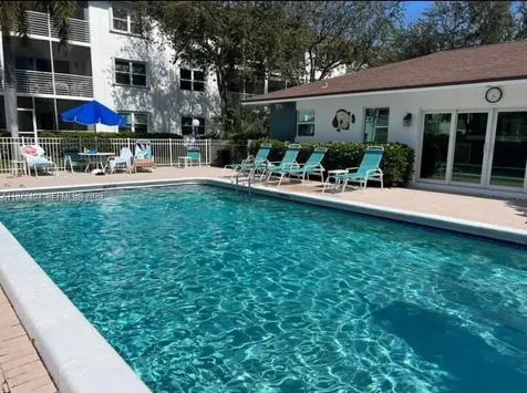1501 S Ocean Boulevard Lauderdale By The Sea FL 33062