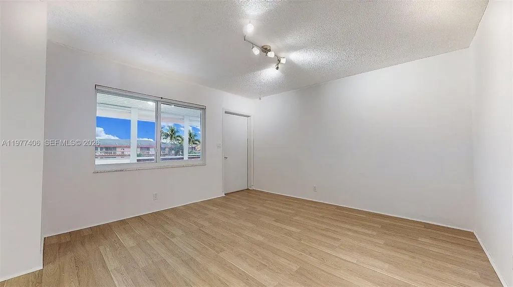 5300 Washington Street Hollywood FL 33021