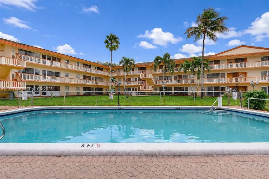 5300 Washington Street Hollywood FL 33021