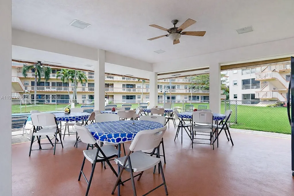 5300 Washington Street Hollywood FL 33021