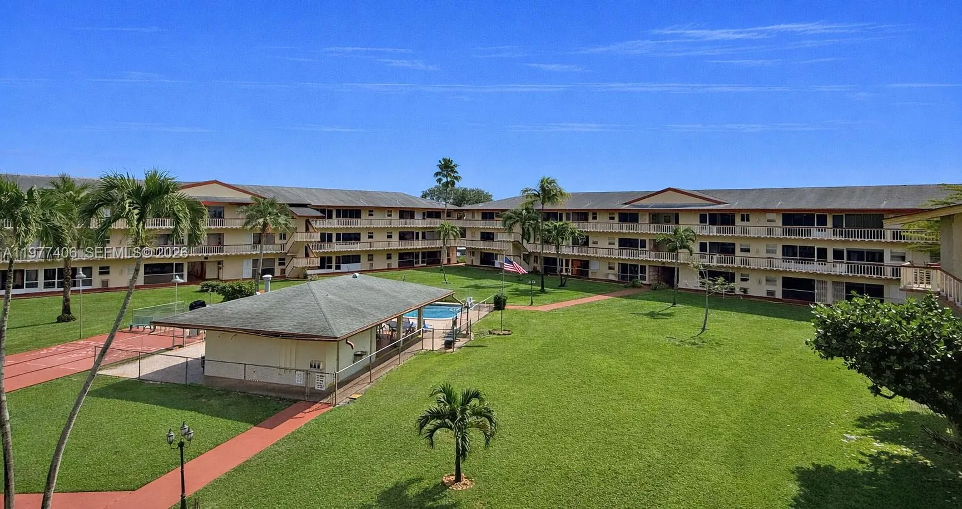 5300 Washington Street Hollywood FL 33021