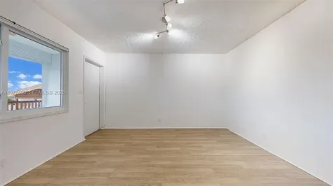 5300 Washington Street Hollywood FL 33021